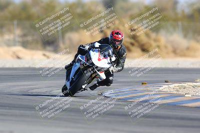 media/Jan-14-2024-SoCal Trackdays (Sun) [[2e55ec21a6]]/Turn 2 (1025am)/